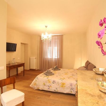 B&B Antico Cancello Lucca Eksteriør bilde